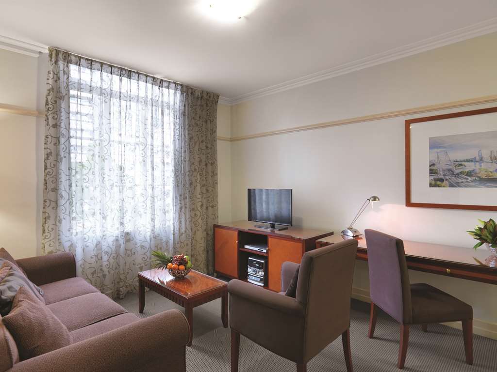 Adina Apartment Hotel Brisbane Anzac Square Room photo